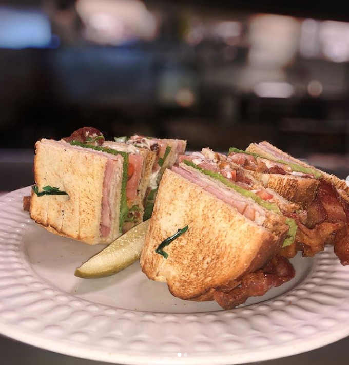 Lake Magnor Restaurant | restaurant | 764 US Hwy 63, Clayton, WI 54004, USA | 7159482975 OR +1 715-948-2975