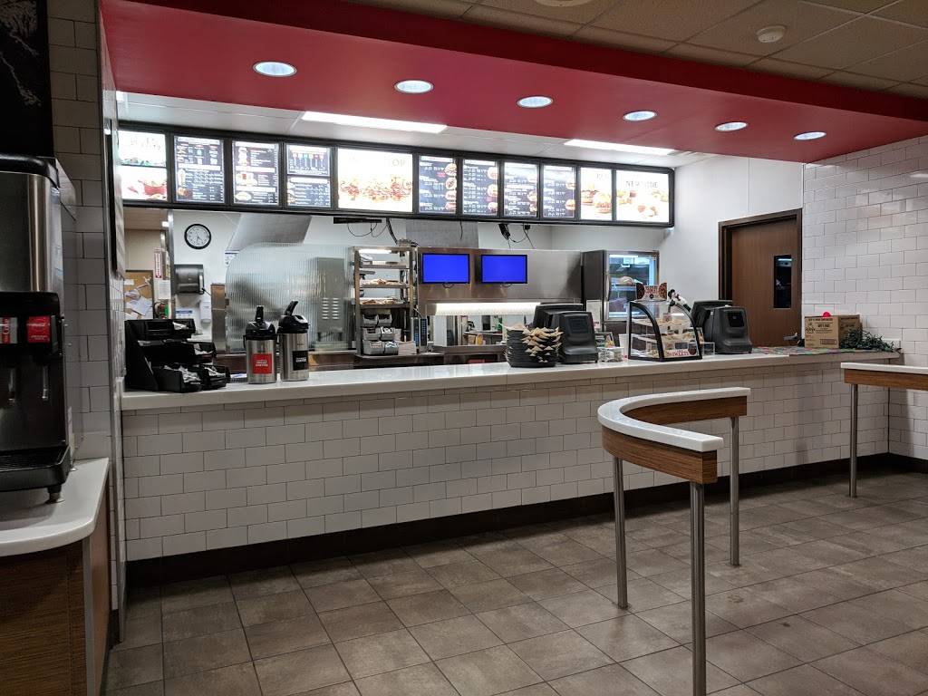 Arbys | restaurant | 957 Arsenal St, Watertown, NY 13601, USA | 3157826914 OR +1 315-782-6914