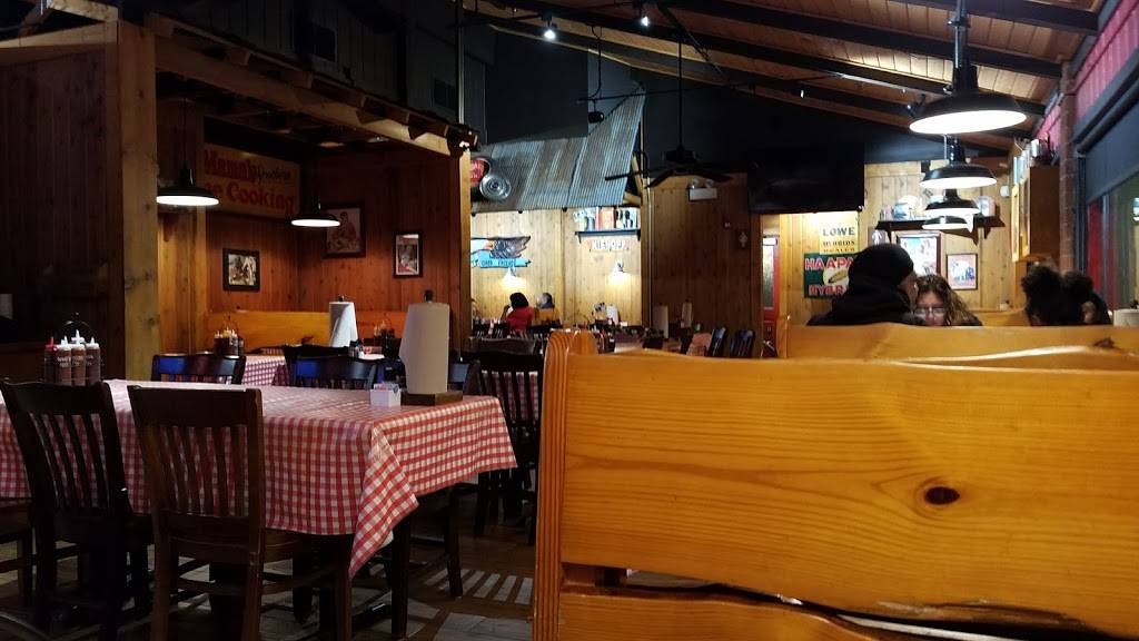 Famous Daves Bar-B-Que | restaurant | 15657 S Harlem Ave, Orland Park, IL 60462, USA | 7085327850 OR +1 708-532-7850