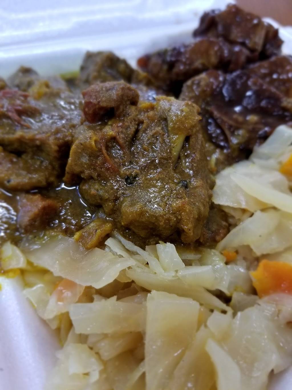 Carls Barbeque & Jerk | restaurant | 285 Silver Ln, East Hartford, CT 06118, USA | 8605683644 OR +1 860-568-3644