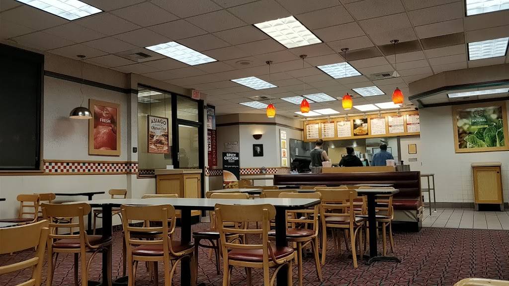 Wendys | restaurant | 1110 E Tulare Ave, Tulare, CA 93274, USA | 5596884011 OR +1 559-688-4011