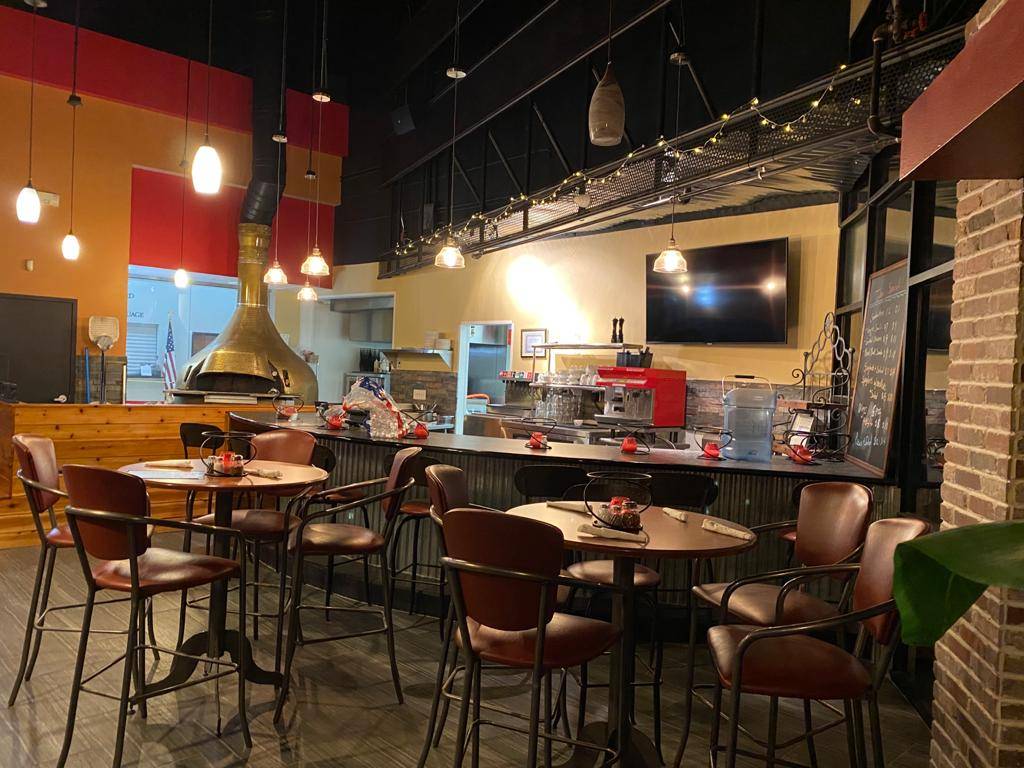 Napoletana Woodfired Pizza | restaurant | 1130 W Trinity Mills Rd, Carrollton, TX 75006, USA | 4699003360 OR +1 469-900-3360