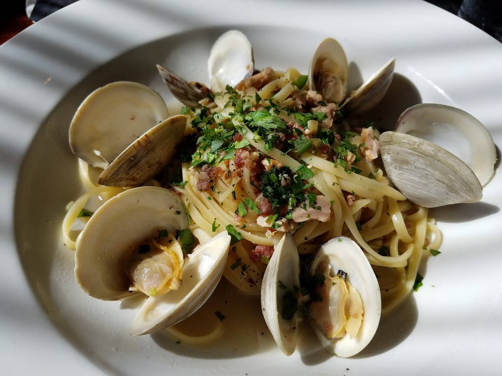 Lago East Bank | restaurant | 1091 W 10th St, Cleveland, OH 44113, USA | 2168628065 OR +1 216-862-8065