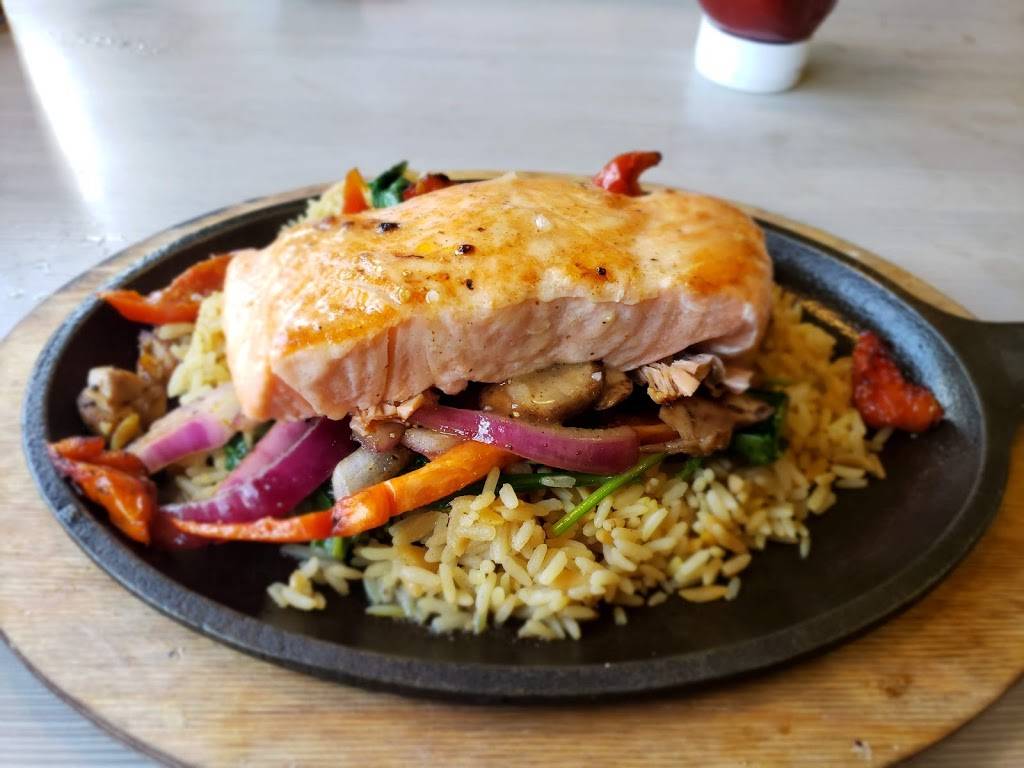 Perkins Restaurant & Bakery | restaurant | 17080 US-441, Mt Dora, FL 32757, USA | 3527355191 OR +1 352-735-5191