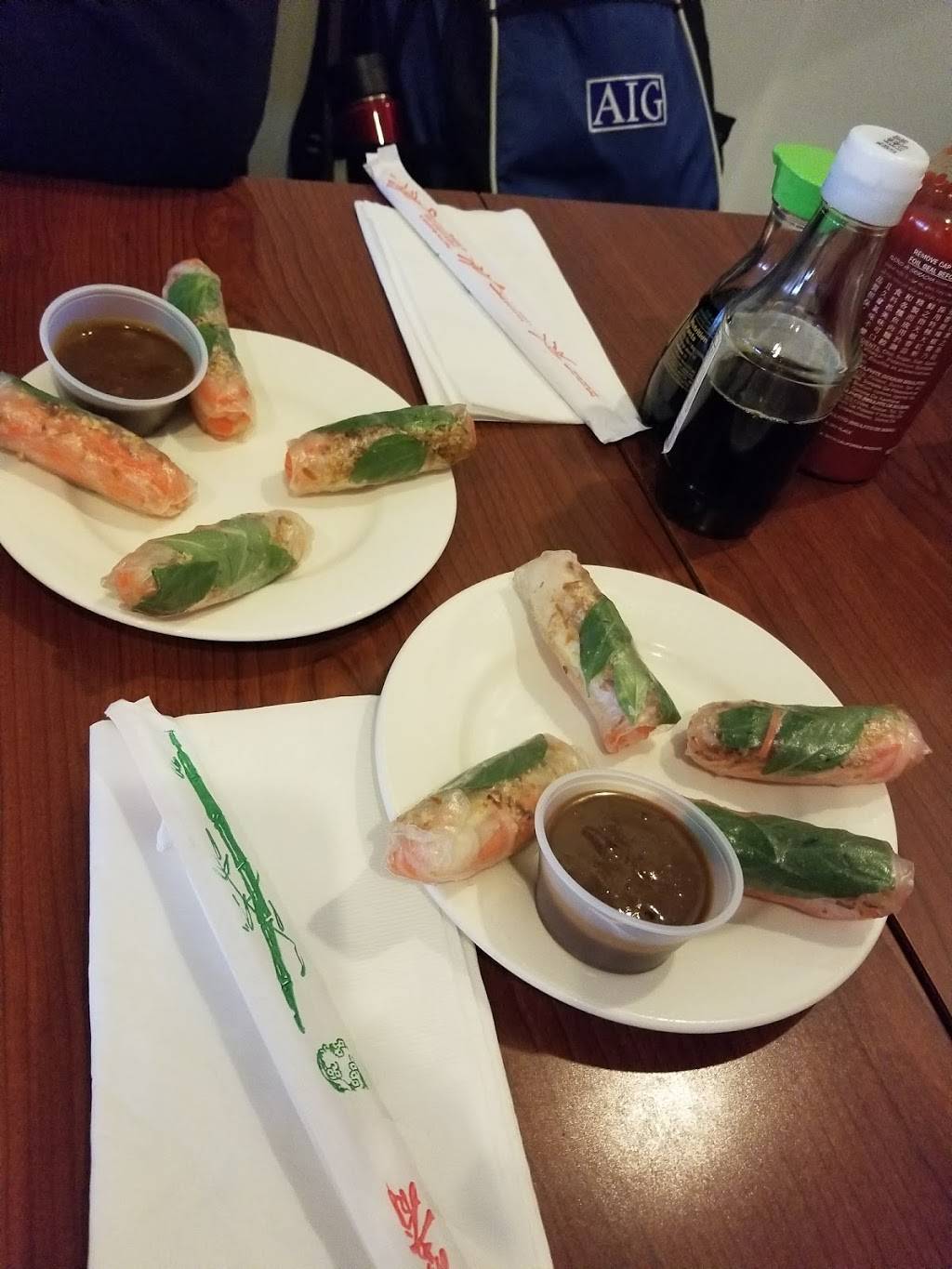 Viet Noodle Bar | restaurant | 3133 Glendale Blvd, Los Angeles, CA 90039, USA | 3239061575 OR +1 323-906-1575