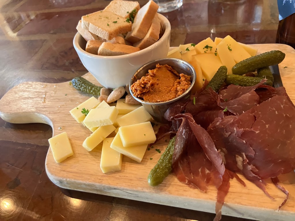 Brix Cheese Shop & Wine Bar | restaurant | 209 N Linn St, Iowa City, IA 52245, USA | 3193591999 OR +1 319-359-1999