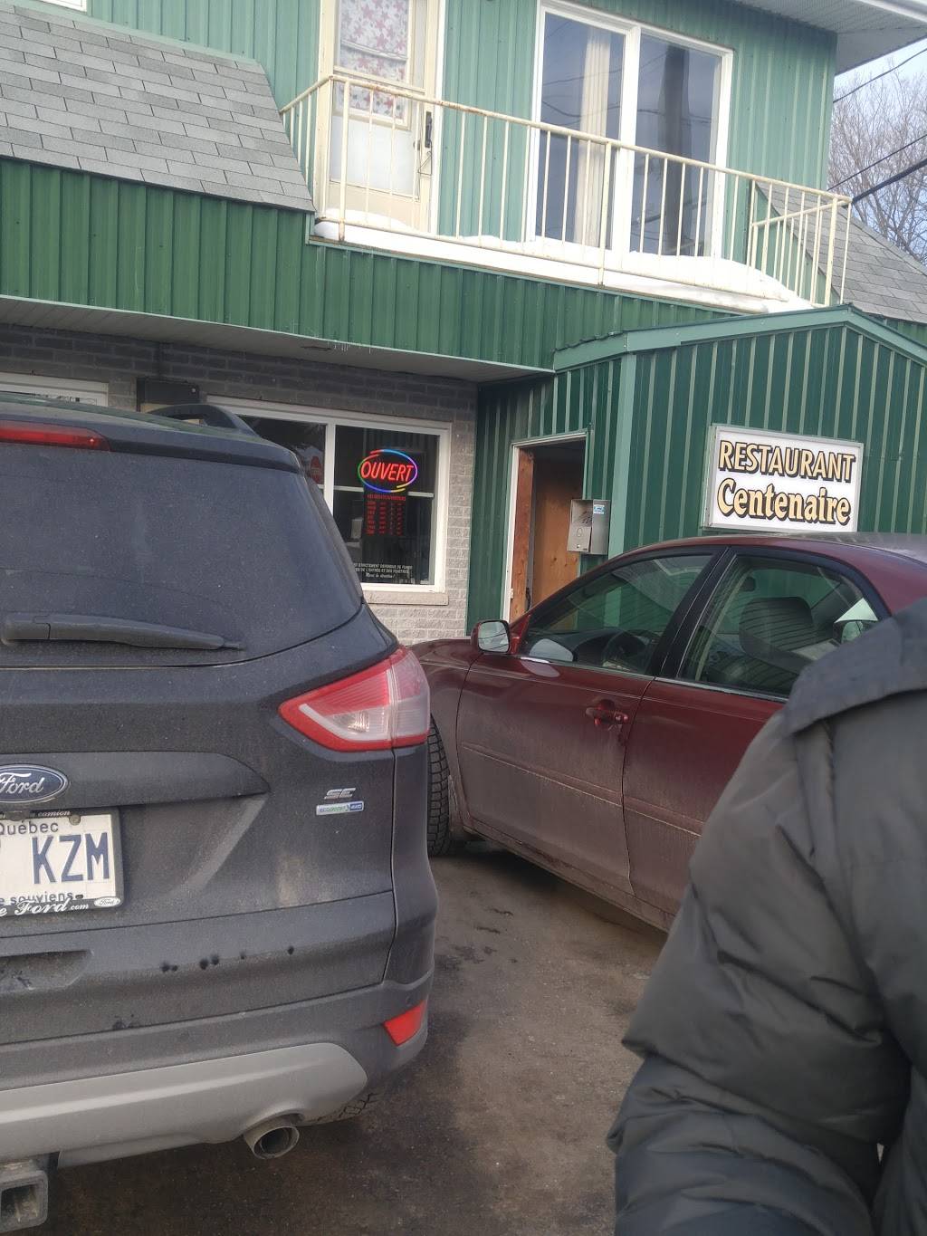 Restaurant Centenaire | restaurant | 535 Rue James, Gatineau, QC J8L 2R4, Canada | 8192817112 OR +1 819-281-7112