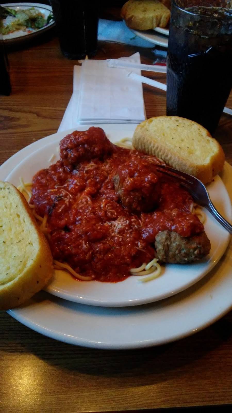 Pizza Hut | restaurant | 3322 E Market St, Logansport, IN 46947, USA | 5747223226 OR +1 574-722-3226