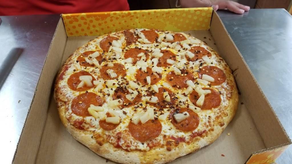 Ginos Pizza | restaurant | 412 Holland St W, Bradford, ON L3Z 2A4, Canada | 9057756666 OR +1 905-775-6666