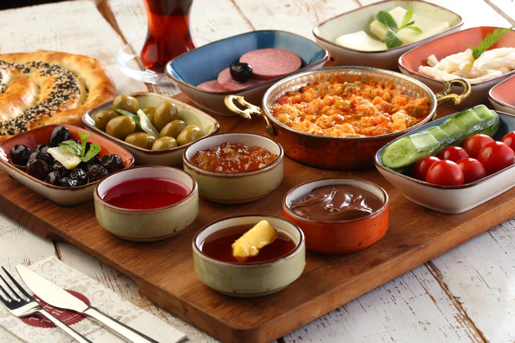 Vourla Mediterranean Grill & Cafe | restaurant | 1860 Tamiami Trail N, Naples, FL 34102, USA | 2398887074 OR +1 239-888-7074