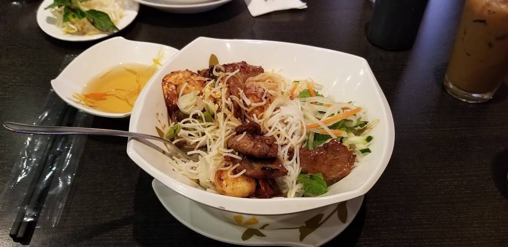 Pho Queen | restaurant | 29000 US Hwy 19 N, Clearwater, FL 33761, USA | 7277892828 OR +1 727-789-2828