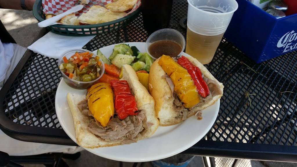 Turtles Bar & Grill | restaurant | 238 W 33rd St, Chicago, IL 60616, USA | 3122257333 OR +1 312-225-7333