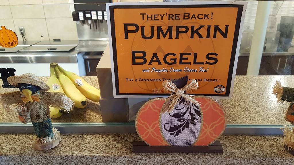 Bagel Me! | cafe | 60 Plaza Square, Orange, CA 92866, USA | 7146332243 OR +1 714-633-2243