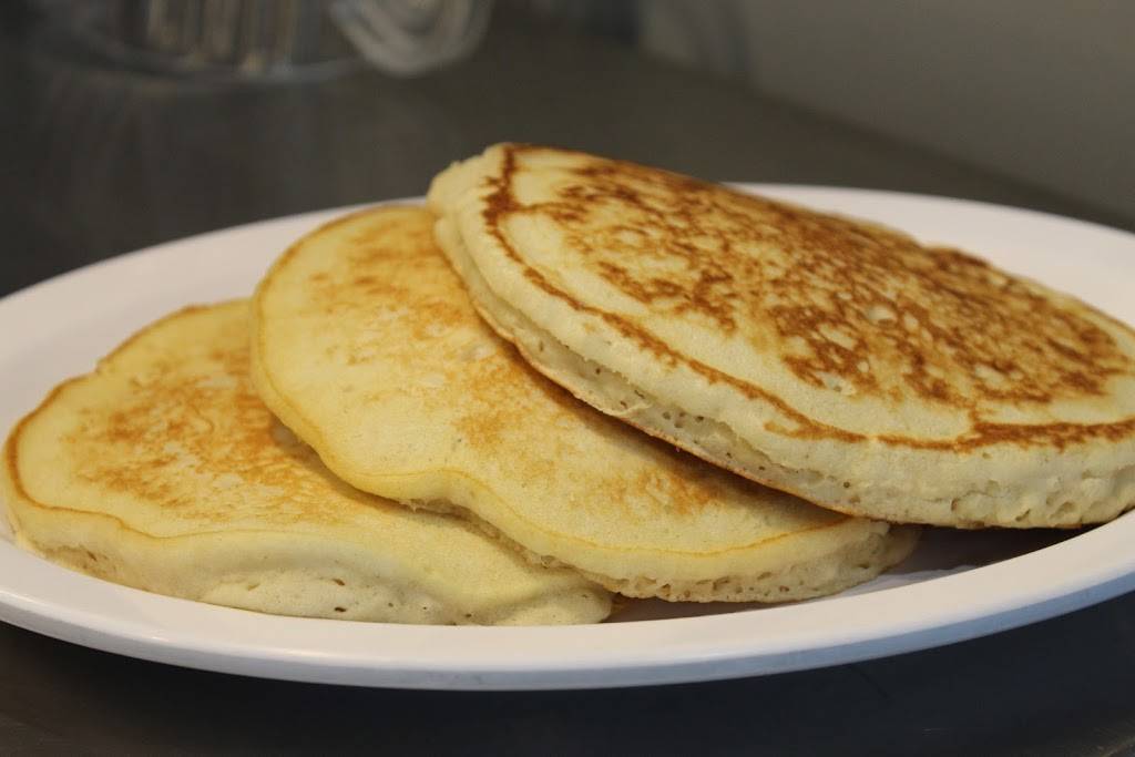 Two Guys Kitchen & Catering | restaurant | 1230 Airport-Pulling Rd, Naples, FL 34104, USA | 2393849072 OR +1 239-384-9072