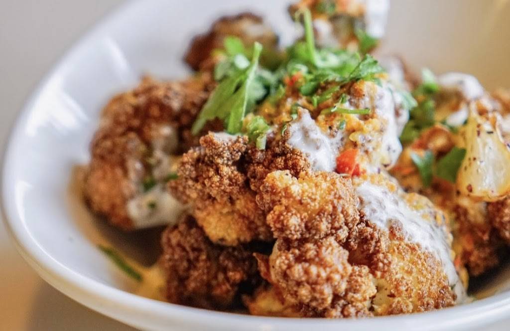 Aladdins Eatery Lakewood | restaurant | 14536 Detroit Ave, Lakewood, OH 44107, USA | 2165214005 OR +1 216-521-4005