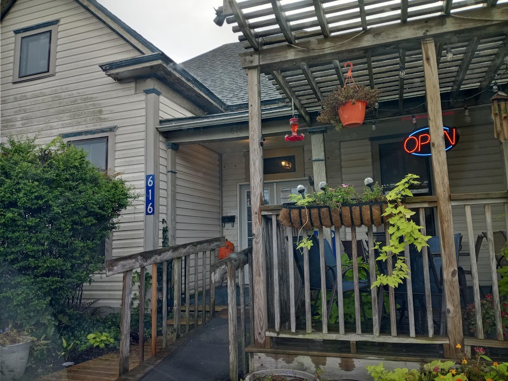 Morningside Coffee House | bakery | 616 Harrison St, Batesville, AR 72501, USA | 8707933335 OR +1 870-793-3335