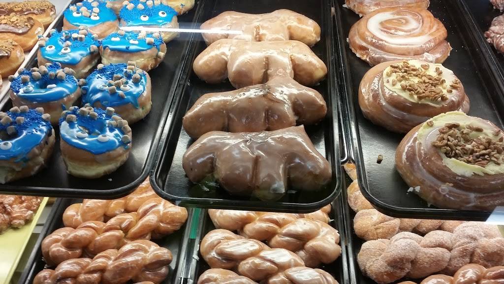 Main Street Donuts | restaurant | 606 W Main St, Ottumwa, IA 52501, USA | 6416827777 OR +1 641-682-7777