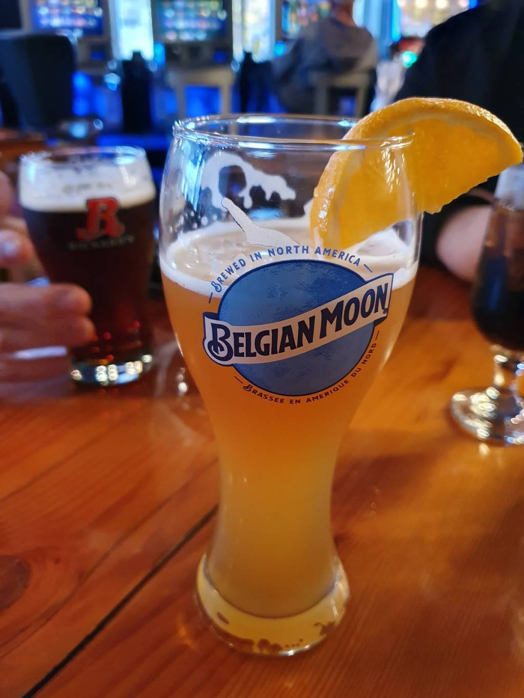 Brasserie Capri | restaurant | 2687 Rue Wellington, Montréal, QC H3K 1X8, Canada | 5149350228 OR +1 514-935-0228