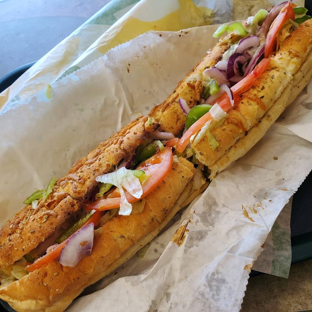 Subway | restaurant | 10530 SW 88th St, Miami, FL 33176, USA | 3052742285 OR +1 305-274-2285