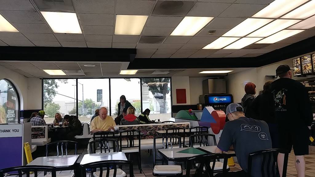 Taco Bell | meal takeaway | 1020 Old Alturas Rd, Redding, CA 96003, USA | 5302226240 OR +1 530-222-6240