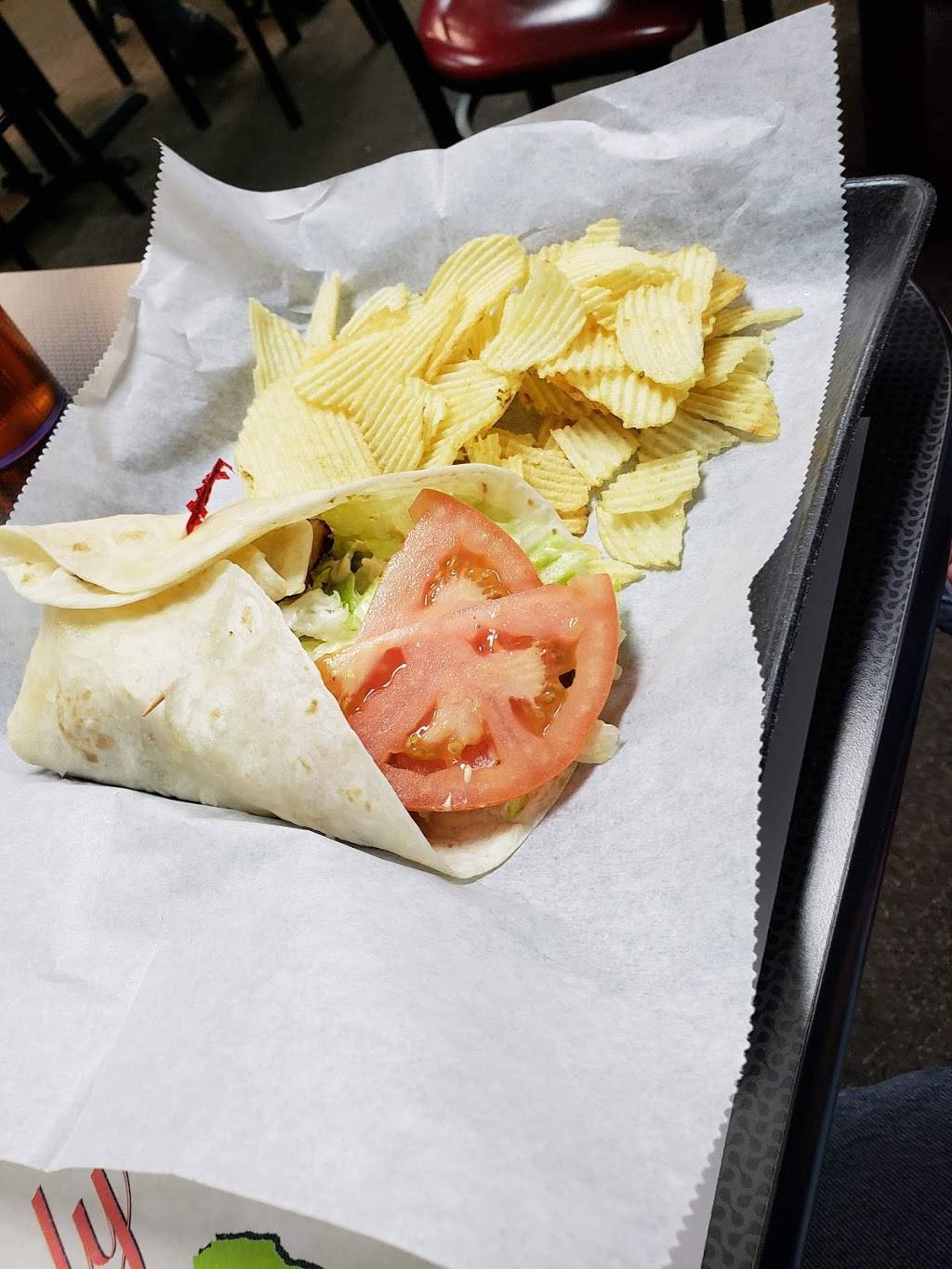 Hometown Pizzeria | restaurant | 101 Crim Ave, Belington, WV 26250, USA | 3048231000 OR +1 304-823-1000