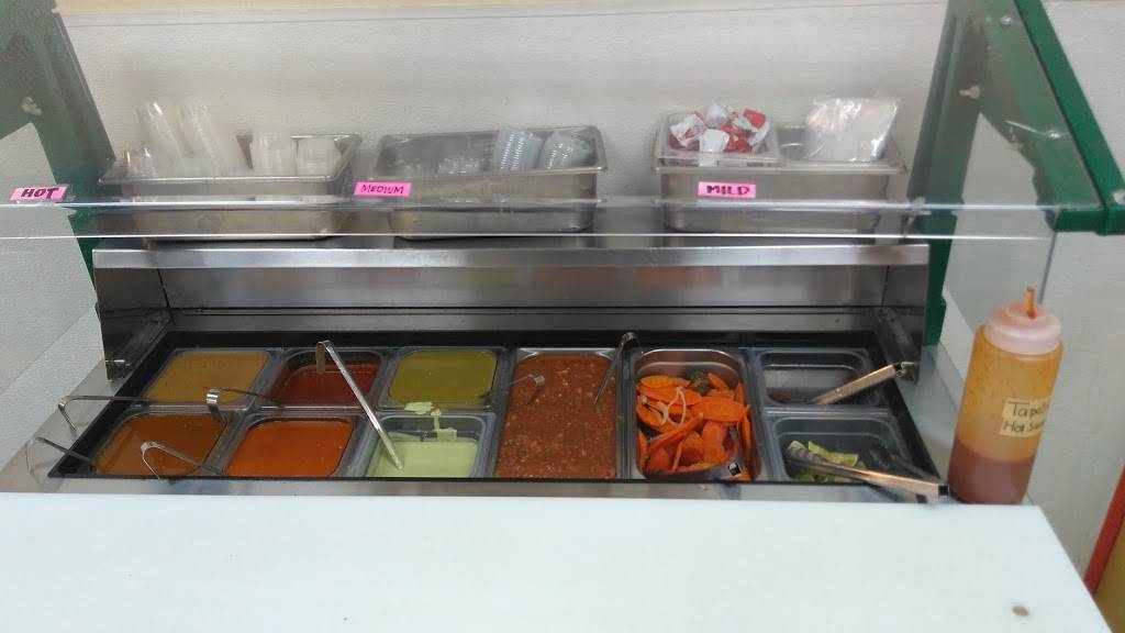 Albertos Mexican Food | restaurant | 31940 Temecula Pkwy, Temecula, CA 92592, USA | 9519724472 OR +1 951-972-4472