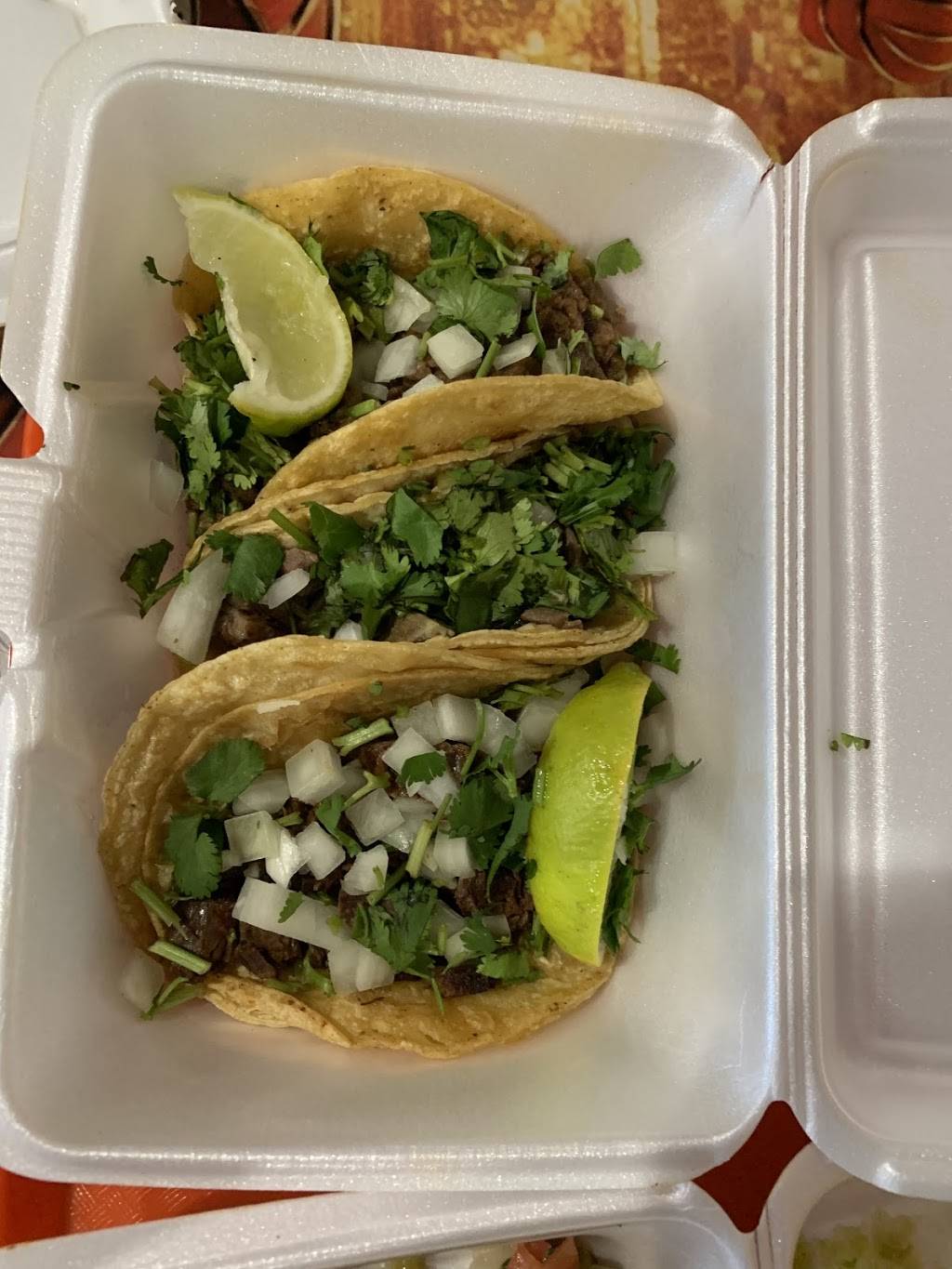 El Pechugon | restaurant | 2829 Sunset Ave, Waukegan, IL 60087, USA | 2244178542 OR +1 224-417-8542