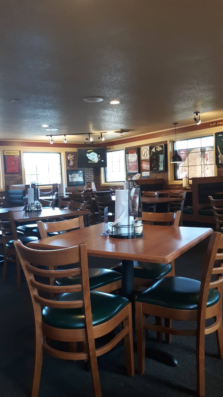 Pizza Hut | meal takeaway | 1315 Whitehall Rd, North Muskegon, MI 49445, USA | 2317444861 OR +1 231-744-4861