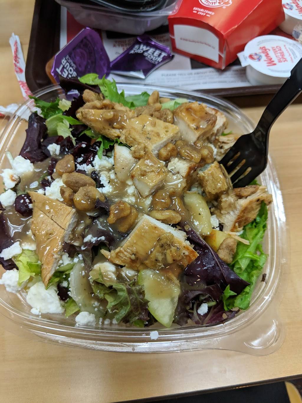 Wendys | restaurant | 14180 SW 8th St, Miami, FL 33184, USA | 3052072696 OR +1 305-207-2696