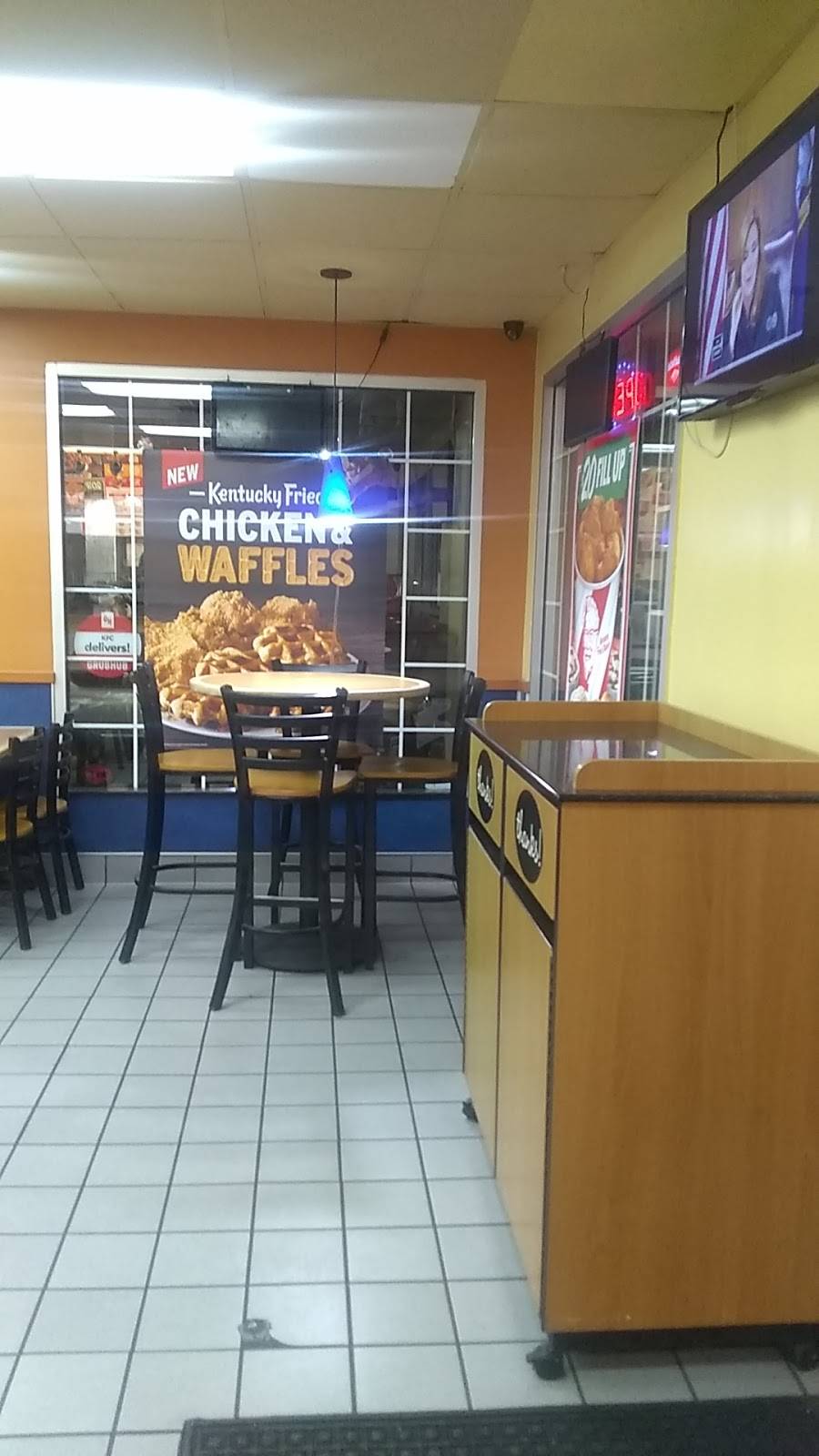 KFC | restaurant | 13924 Foothill Blvd, Sylmar, CA 91342, USA | 8183674848 OR +1 818-367-4848