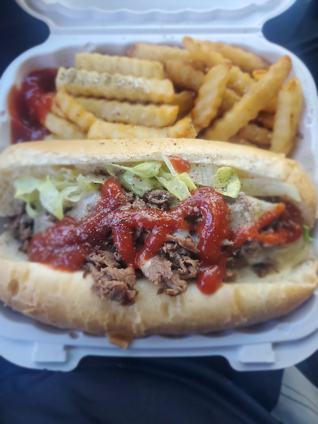 Captins Market | restaurant | 7607 Macarthur Blvd, Cabin John, MD 20818, USA | 3012298887 OR +1 301-229-8887