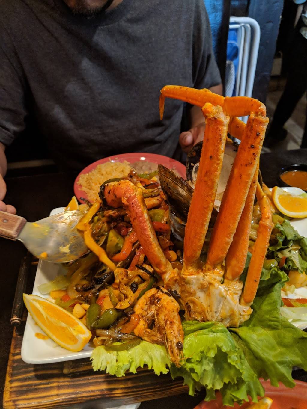 El Michoacano Restaurant | restaurant | 6966 Chestnut St, Gilroy, CA 95020, USA | 4088425877 OR +1 408-842-5877