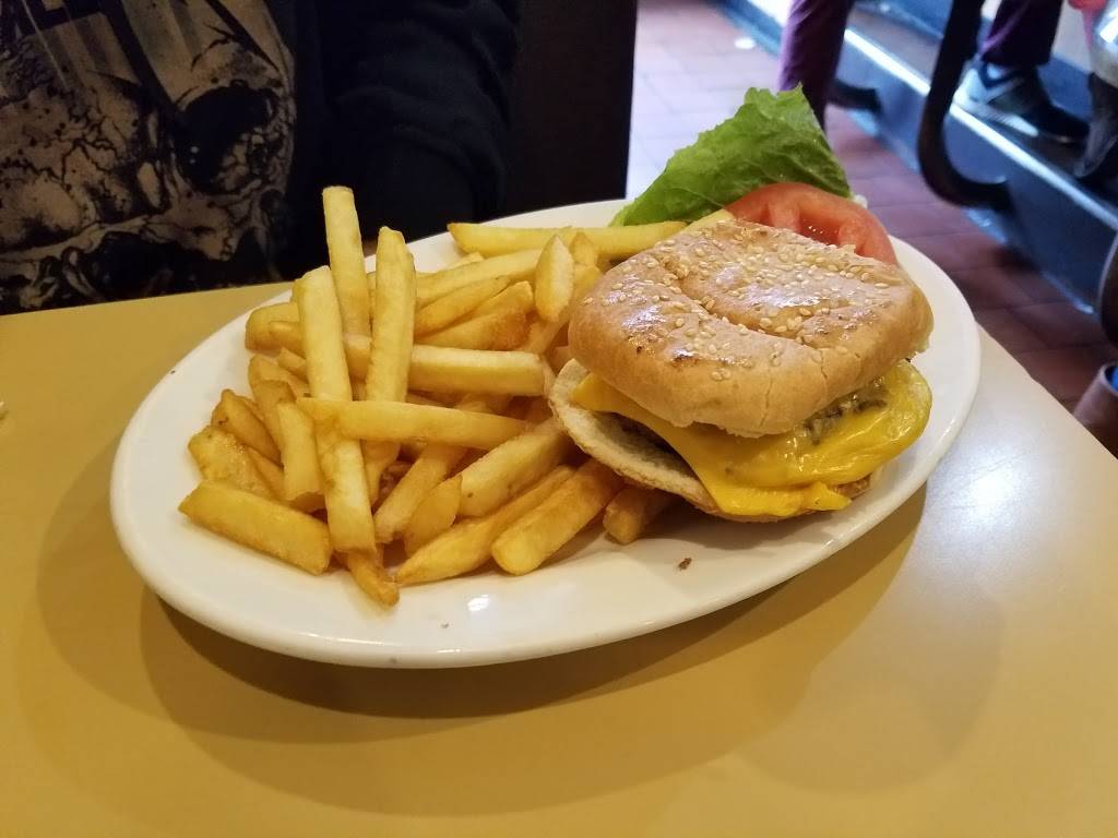 Pops Diner | restaurant | 44-29B Kissena Blvd, Flushing, NY 11355, USA | 7184637719 OR +1 718-463-7719