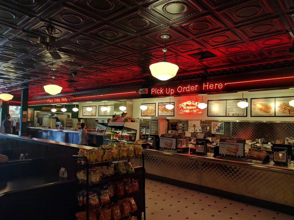 DiBellas Subs | restaurant | 904 W Eisenhower Pkwy, Ann Arbor, MI 48103, USA | 7349979011 OR +1 734-997-9011