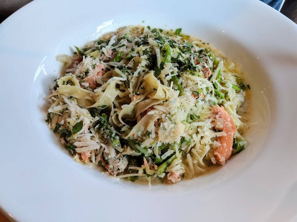 Celilo Restaurant & Bar | restaurant | 16 Oak St, Hood River, OR 97031, USA | 5413865710 OR +1 541-386-5710