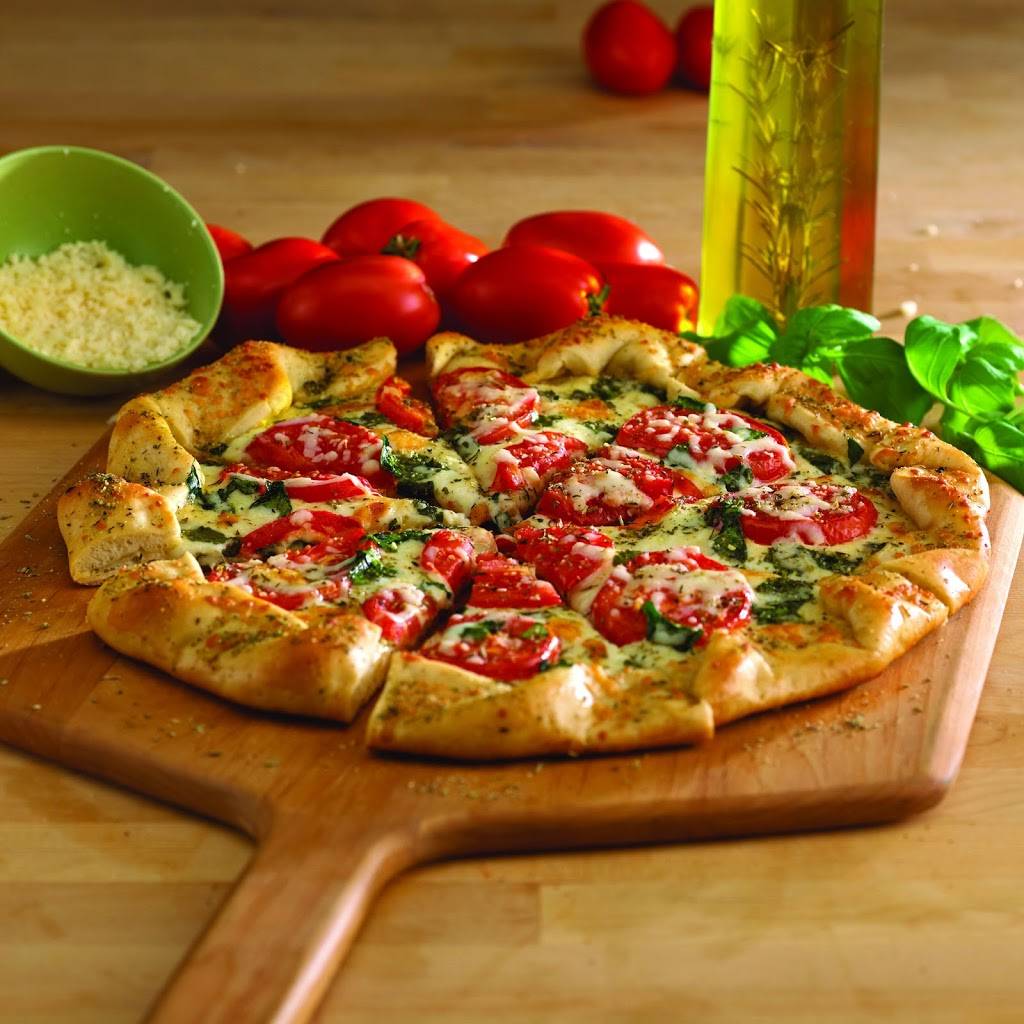 Green Mill Restaurant & Bar | restaurant | 1201 Torgerson Dr, Fairmont, MN 56031, USA | 5072384700 OR +1 507-238-4700