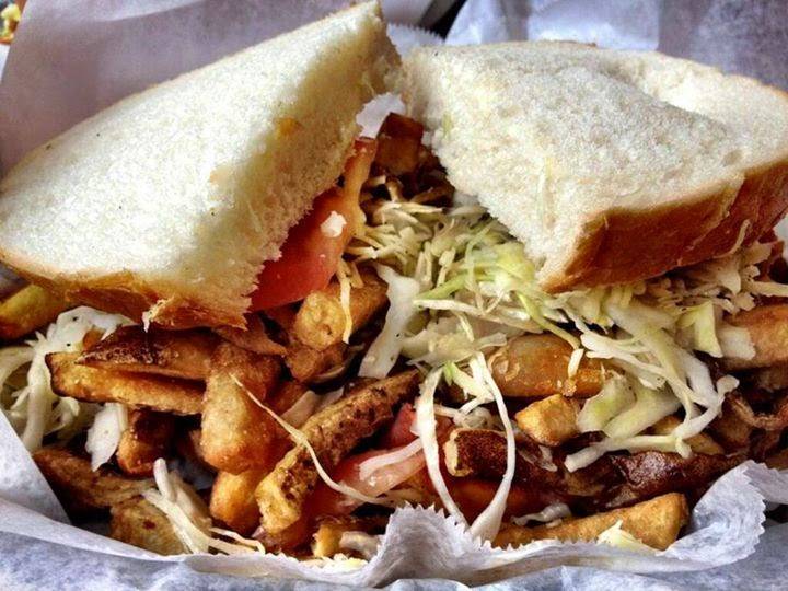 Luckys Sandwich Co. | restaurant | 3472 N Clark St, Chicago, IL 60657, USA | 7735490665 OR +1 773-549-0665