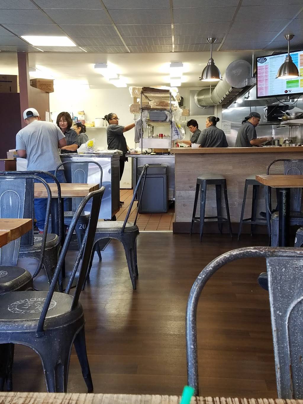 S&L Subs | restaurant | 462 Eastern Ave, Chelsea, MA 02150, USA | 6178849381 OR +1 617-884-9381