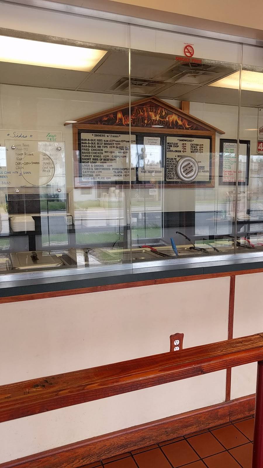 Southern Smokehouse | restaurant | 14340 W McNichols Rd, Detroit, MI 48235, USA | 3133974050 OR +1 313-397-4050