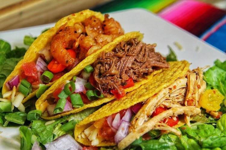 Mexicados Burritos & Tacos | restaurant | 1022 Queen St E, Toronto, ON M4M 1K4, Canada | 4164662462 OR +1 416-466-2462