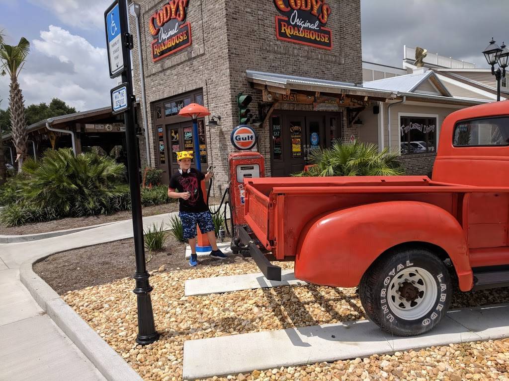 Cody’s Original Roadhouse - Mulberry | restaurant | 8761 SE Hwy 42, The Villages, FL 32162, USA | 3522057797 OR +1 352-205-7797