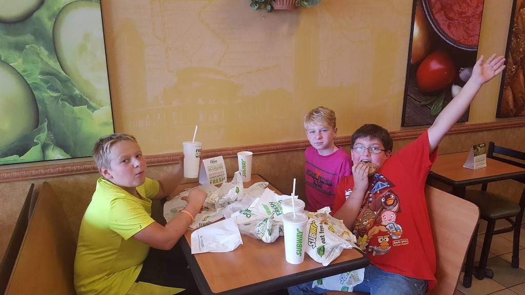 Subway | restaurant | 14807 Moneta Rd, Moneta, VA 24121, USA | 5402978889 OR +1 540-297-8889