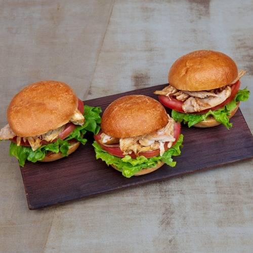 Nandos Head Office | meal takeaway | 5865 Kennedy Rd, Mississauga, ON L4Z 2G3, Canada | 9055641118 OR +1 905-564-1118