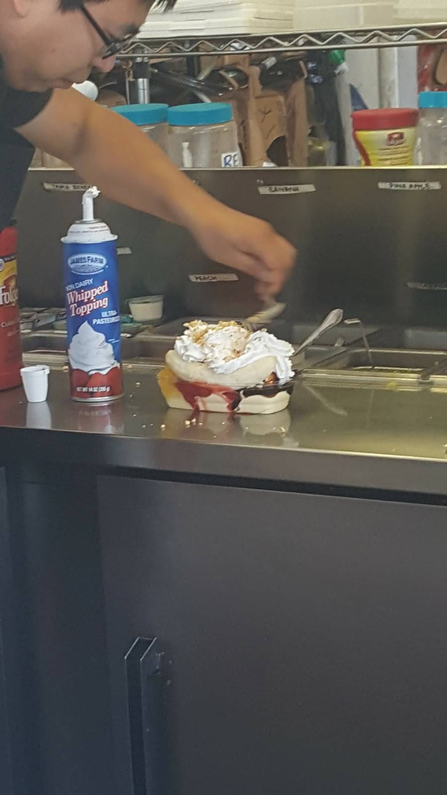 Fosters Freeze | restaurant | 1199 University Ave, Berkeley, CA 94702, USA | 5108410953 OR +1 510-841-0953