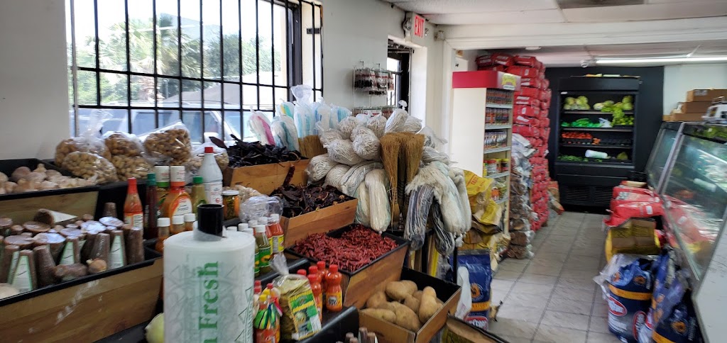 MINIMAX # 4 And Meat Market | restaurant | 6215 N Doffing Rd, Mission, TX 78574, USA | 9565855705 OR +1 956-585-5705