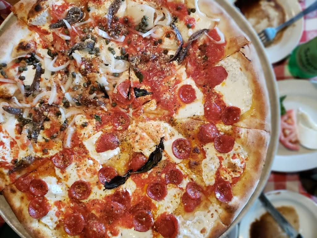 Grimaldis | restaurant | 242-02 61st Ave, Douglaston, NY 11362, USA | 7188192133 OR +1 718-819-2133