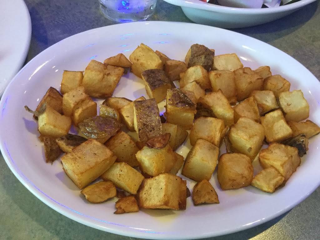 Dannys Family Dining | restaurant | 47250 Hayes Rd, Macomb, MI 48044, USA | 5867997745 OR +1 586-799-7745