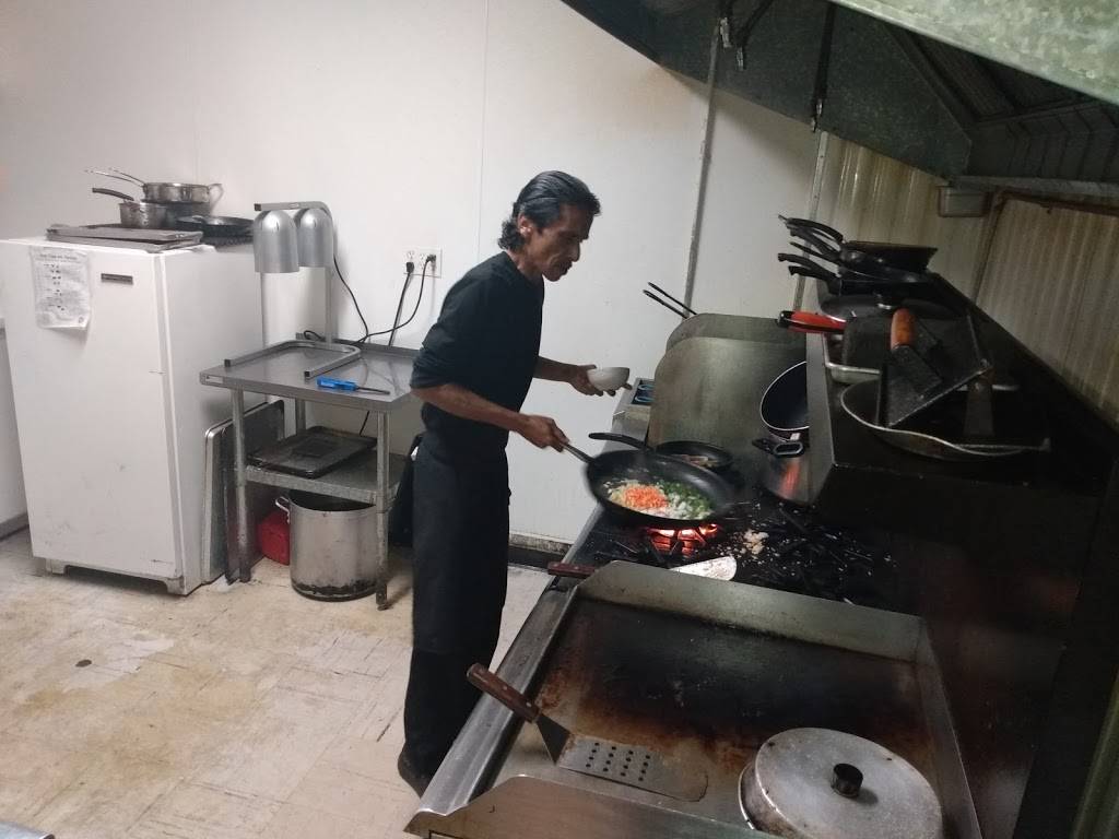 Daves American Bar & Grill | restaurant | 3400 Sebring Pkwy, Sebring, FL 33870, USA | 8633048462 OR +1 863-304-8462