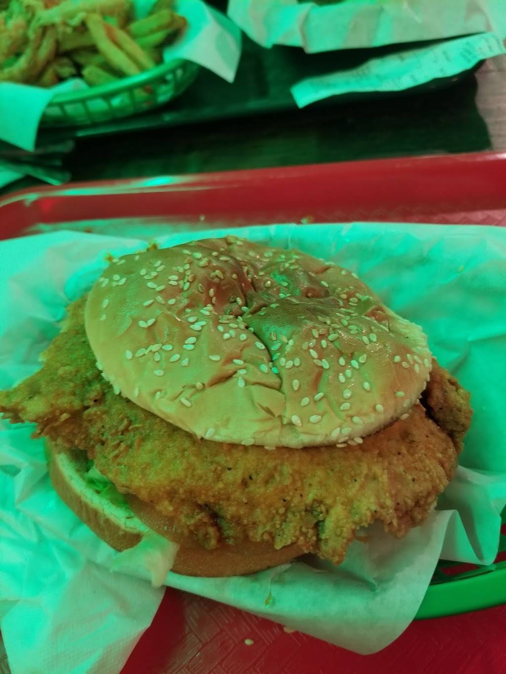 Babes Old Fashioned Food | restaurant | 434 SW Military Dr, San Antonio, TX 78221, USA | 2105956666 OR +1 210-595-6666