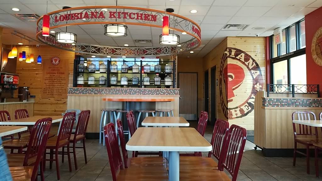 Popeyes Louisiana Kitchen | restaurant | 14777 Bear Valley Rd, Hesperia, CA 92345, USA | 7609982107 OR +1 760-998-2107